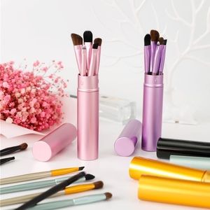 Mini travel make-up brush set